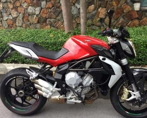 MV Agusta Brutale 800 ABS 3