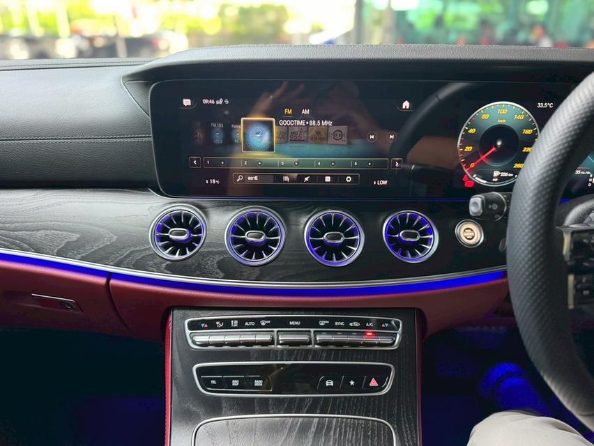 Benz CLS 220d AMG Premium W257 สีขาว Y2024 11