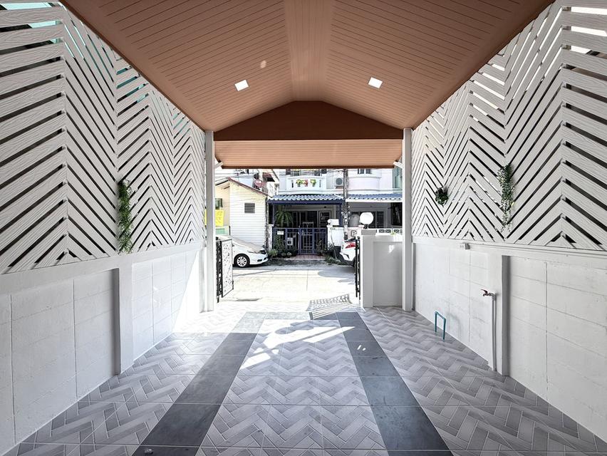 หมู่บ้านมารวย ร่มเกล้า 3