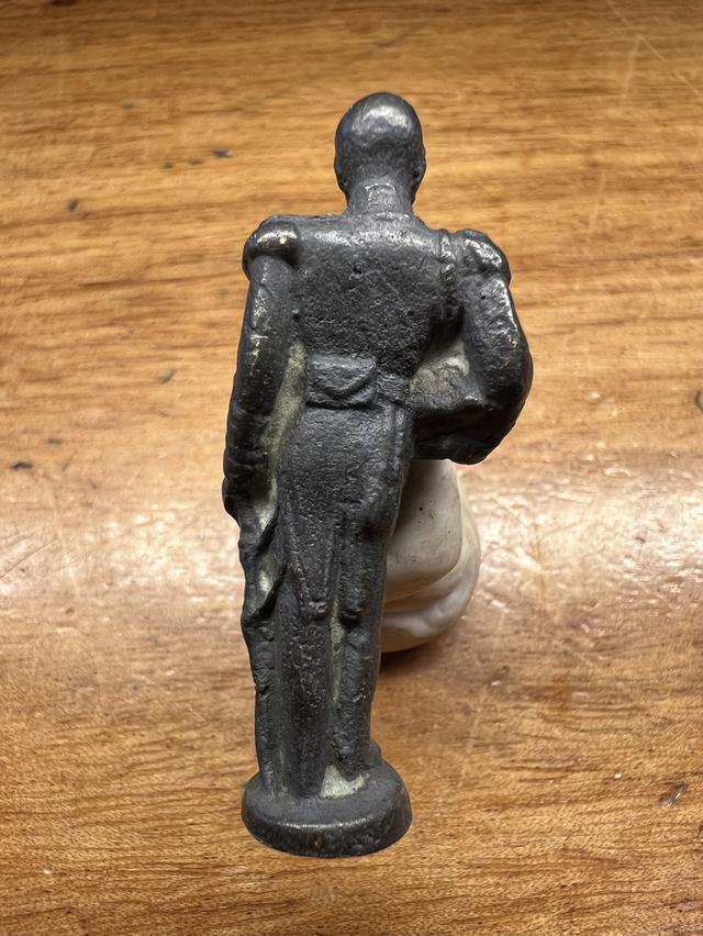 รูปหล่อกรมหลวงชุมพร 2