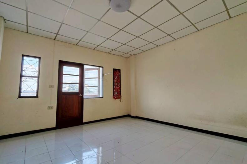 ขาย/เช่า ทาวน์โฮม เนื้อที่ 16 ตร.ว. หมู่บ้านฉัตรณรงค์วิลล่า 5, ใกล้ตลาดชัชวาล ถนนลำลูกกา(คลอง7) ตำบลบึงคำพร้อย อำเภอลำลูกกา ปทุมธานี 10