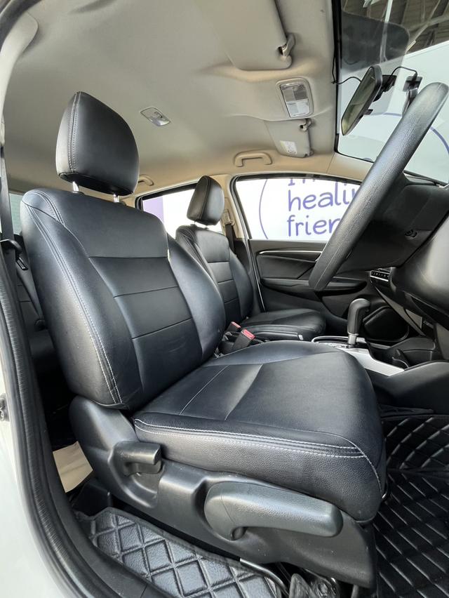 Honda Jazz 1.5V plus  ปี 2019 9