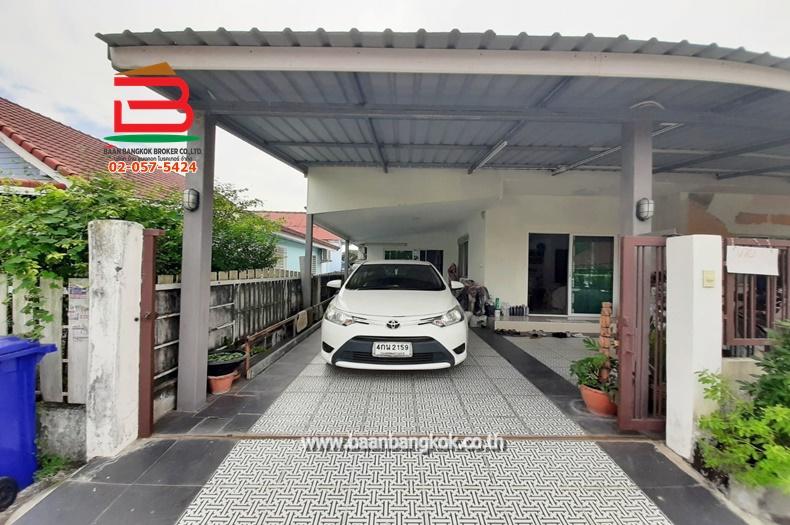 บ้านเดี่ยว 1 ชั้น หลังริม หมู่บ้าน สวนธนพร ลำลูกกา คลอง8 เนื้อที่ 60 ตรว. ถนนลำลูกกา อ.ลำลูกกา ปทุมธานี 2
