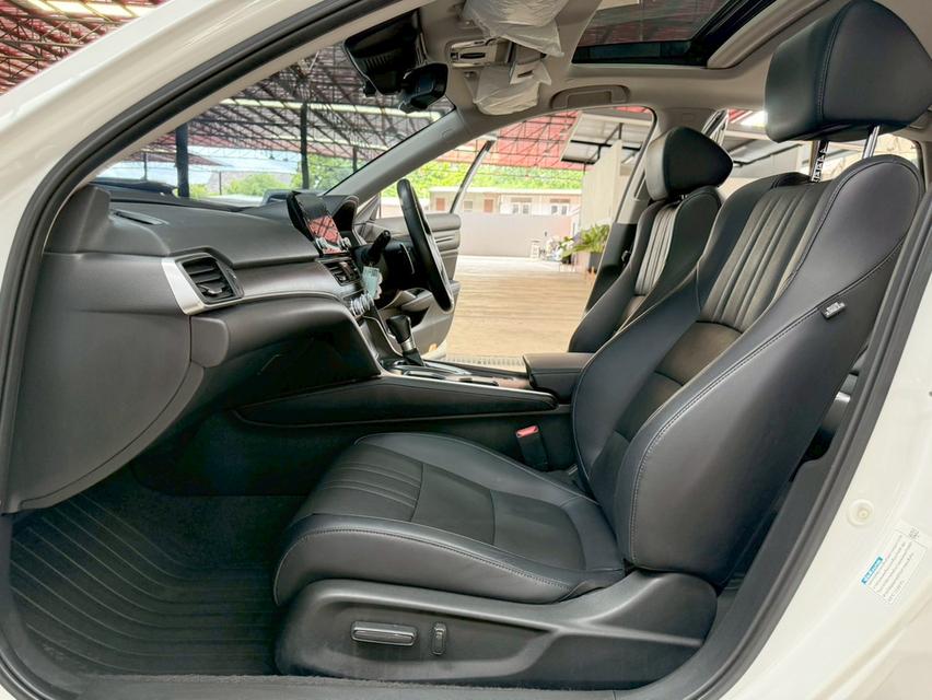 HONDA ACCORD 2.0 HYBRID TECH ปี2020 รถบ้านแท้ ออพชั่นเต็มคัน พร้อมใช้ 9