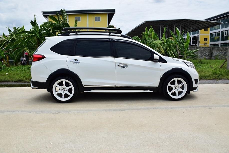 ออกรถแค่ 99 กับ HONDA BR-V ตัวท็ฮป รถครอบครัว 7 ทีีนั่งชุดแต่งรอบคัน เครื่อง150ccนิ่มๆ ช่วงล่างดี เบาะหนังแท้ 3 ตอน รับประกันหลังการขาย โทร 0957401229 รูปที่ 16