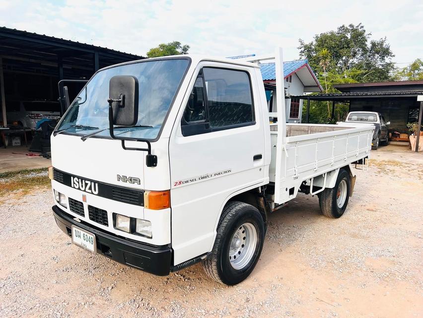 รถบรรทุก 4 ล้อมือสอง ISUZU NKR 88HP 4