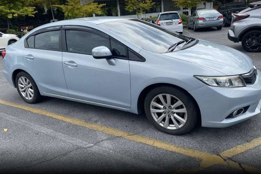 HONDA CIVIC 1.8E ปี2012 2