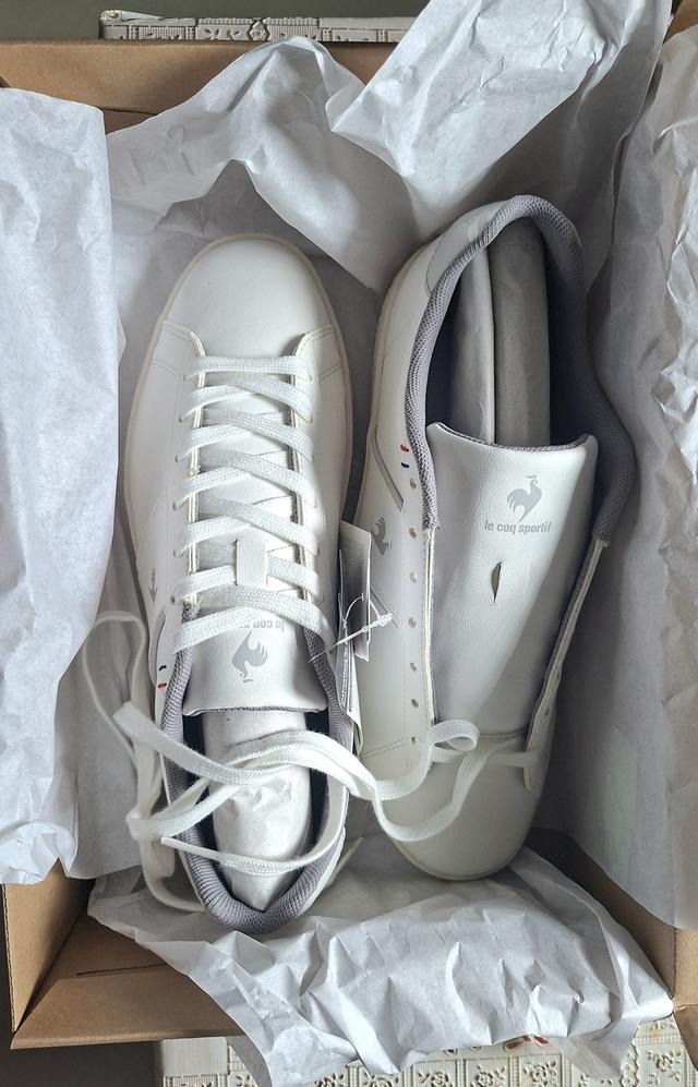 รองเท้าผ้าใบ le coq sportif รูปที่ 2