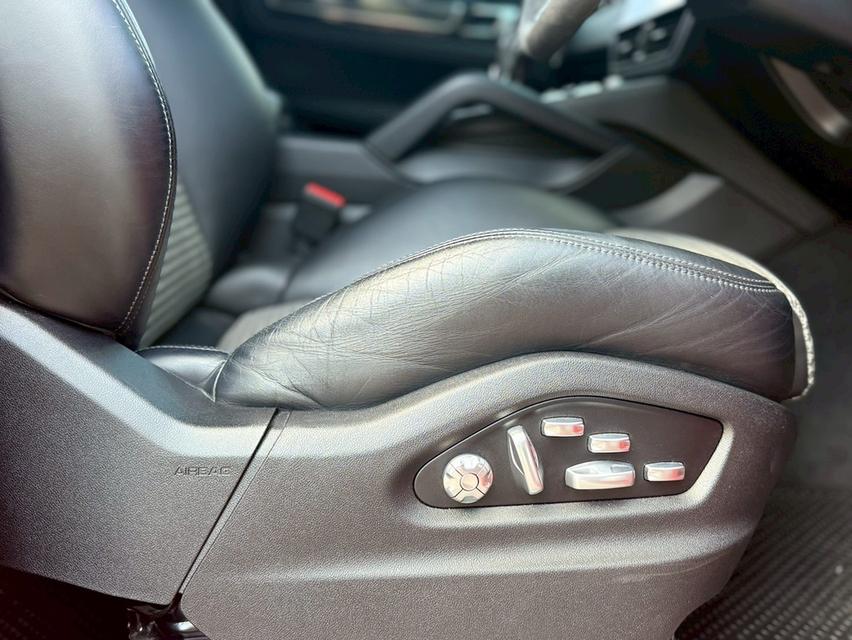 Cayenne Coupé Lightweight Package 10