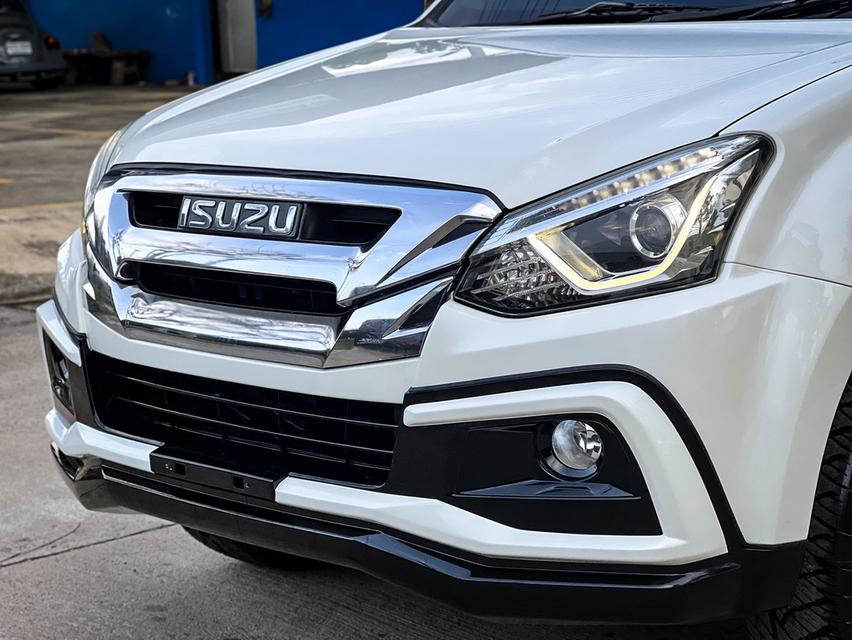 ขาย Isuzu MU-X 3.0DVD ปี14 12