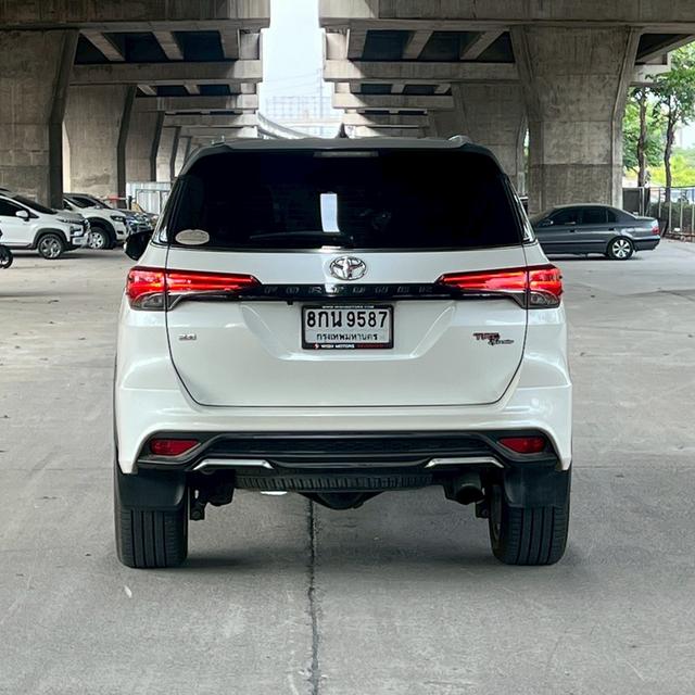 🔥ฟรีดาวน์ FORTUNER 2.8 TRD รถสวย ขับดีมาก Toyota FORTUNER 2.8 TRD Sportivo 2WD Black Top AT ปี 2019 รูปที่ 7