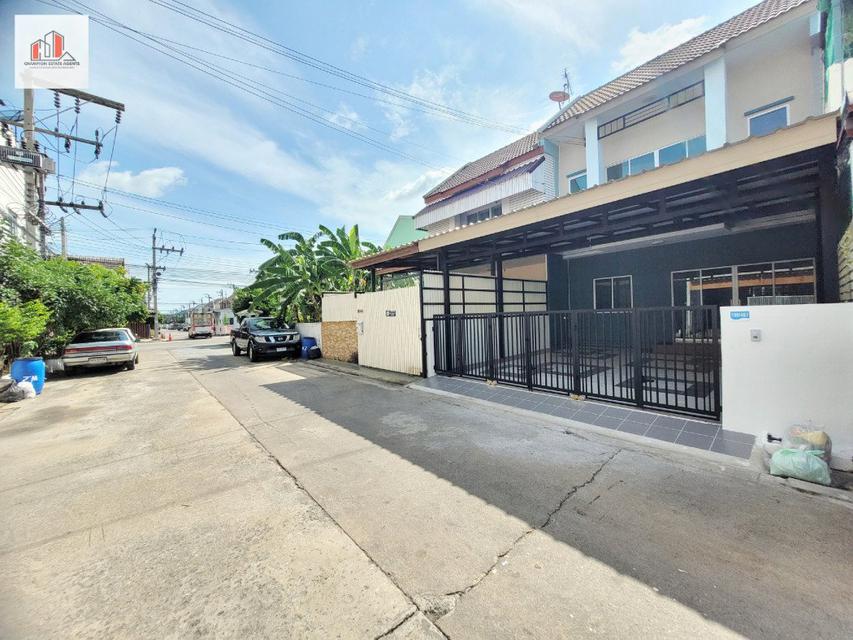 รูป ขาย ทาวน์โฮม หมู่บ้าน ณัฏยา กระทุ่มแบน สมุทรสาคร 120 ตรม. 27 ตร.วา