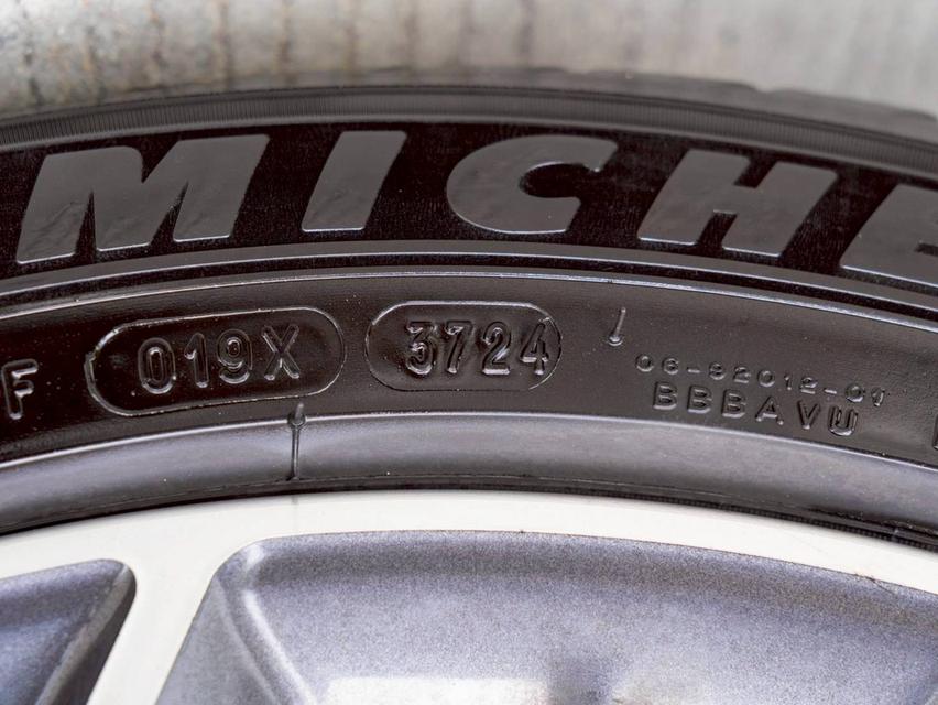 BMW X1 sDrive 18d xLine ปี 2019 9