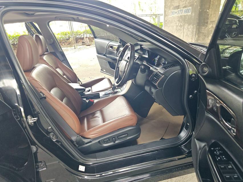 Honda Accord 2.0 Hybrid Tech Sunroof 13
