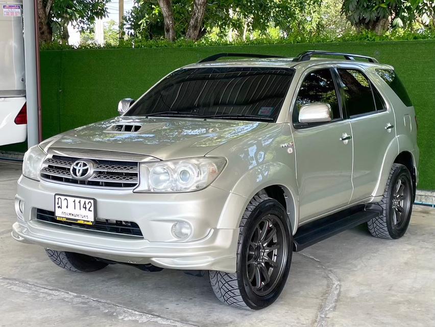 TOYOTA FORTUNER 3.0 V 3