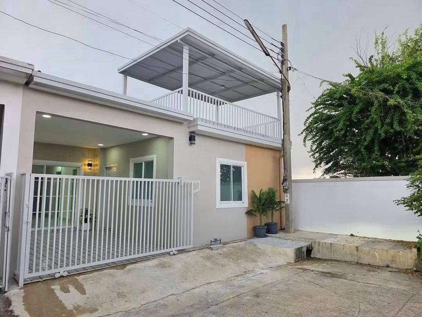 หมู่บ้านพฤกษา3  ถนนวัดลาดปลาดุก บางบัวทอง ทาวน์เฮาส์ชั้นเดียว หลังริม ตกแต่งใหม่พร้อมอยู่ มีระเบียงชั้น 2  รับลม หน้ากว้าง 6 เมตร 2