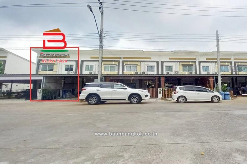 ทาวน์โฮม หลังมุม โครงการ ลลิล ทาวน์ ไลโอ บลิสซ์ เทพารักษ์-บางบ่อ เนื้อที่ 21.6 ตรว. ซอยเทพพรักษ์-บางบ่อ ถนนปานวิถี ตำบลบางเพรียง อำเภอบางบ่อ จังหวัดสม