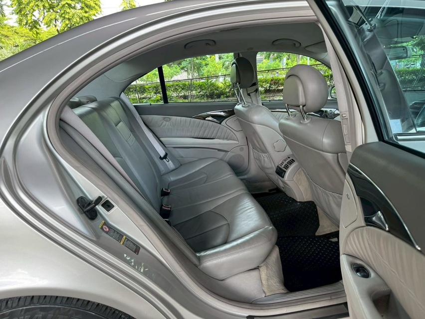 2003 Mercedes-Benz E240 W211 V6 AT รูปที่ 15
