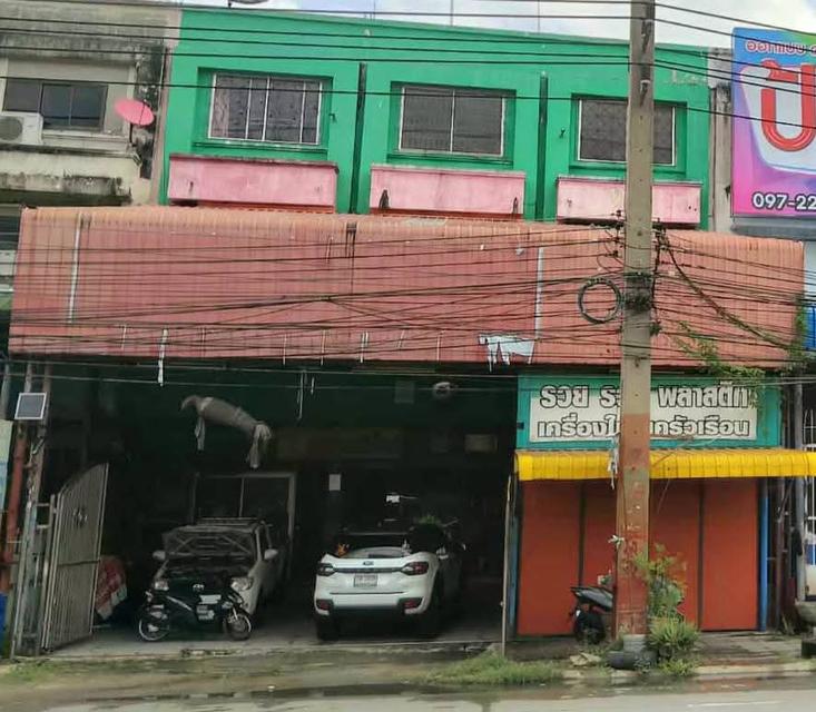 อาคารพาณิชย์ติดถนนกรุงเทพ-ปทุมธานี 3