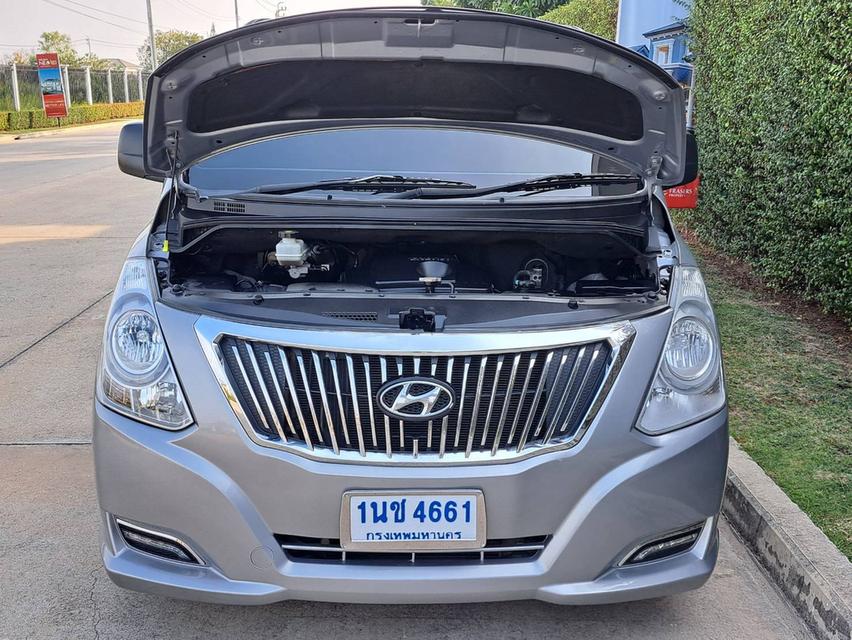 ขายถูก เพียง🔥Sale 589,000🔥เท่านั้น Hyundai H1 2.5 ดีเซล ปี 17 วิ่งน้อยไมล์แท้ 17