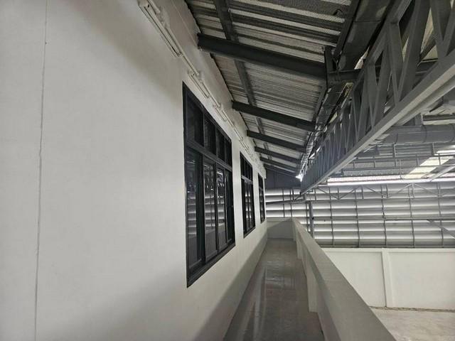 PB5315 ให้เช่าโกดัง พร้อมสำนักงาน พื้นที่สีม่วง ย่านพุทธมณฑลสาย 4 ขนาด 1,680 ตร.ม. รถบรรทุกเข้า-ออกสะดวก