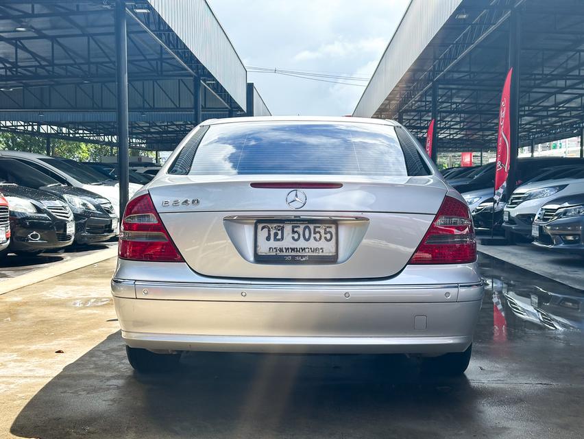 ขายรถ Benz E240 2.6 W211 Avantgarde Sedan ปี 2003 สีเทา เกียร์ออโต้ รูปที่ 6