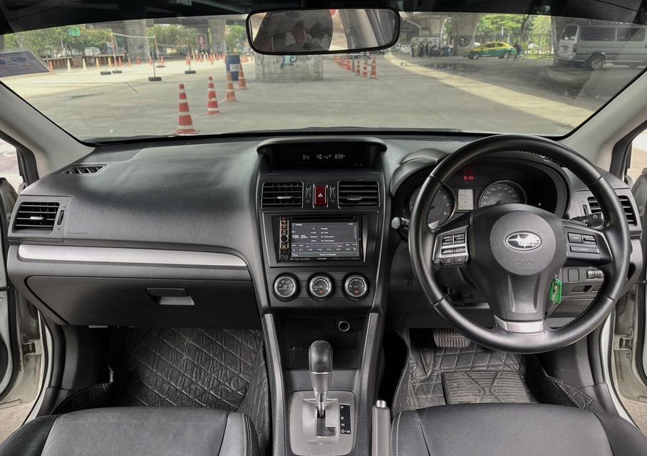 Subaru XV 2.0i AWD CVT ปี 2014 จดปี 2016  5