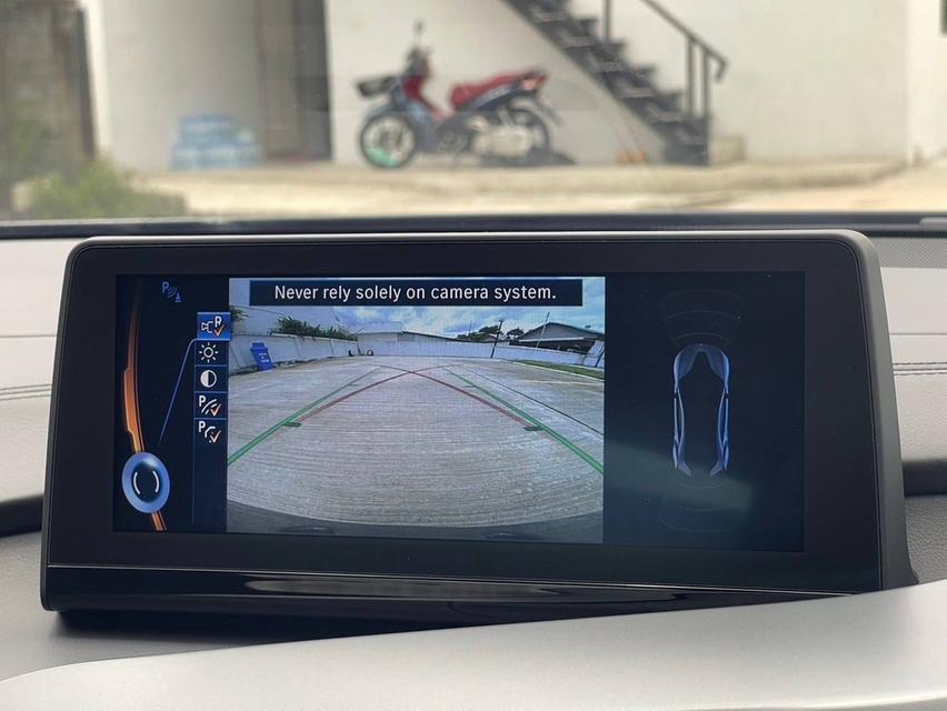 BMW i8 Pure Impulse 2014 จด 2017 ไมล์ 9100 กม. 13