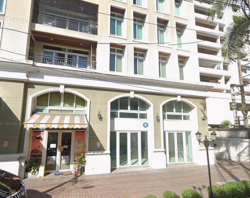 ให้เช่า ห้องร้านค้าด้านล่าง 100 ตารางเมตร Duplex 2 ชั้น ภายในคอนโด วัฒนาสวีท สุขุมวิท 15 ในซอยมีโรงเรียนนานาชาติ Nis และโรงเรียนวัฒนา 2