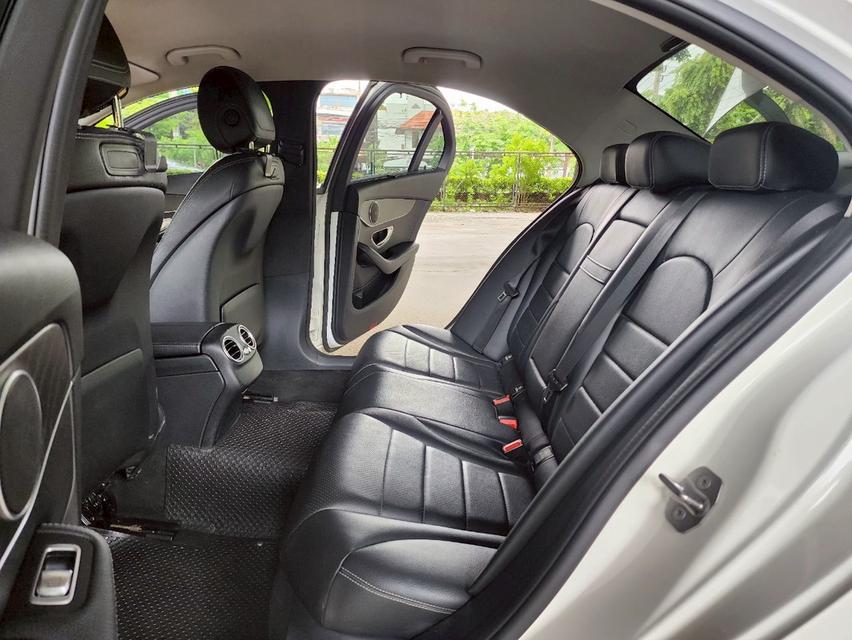 ขายรถ Benz C350e Hybrid W205 ปี 2017 สีขาว เกียร์ออโต้ 10