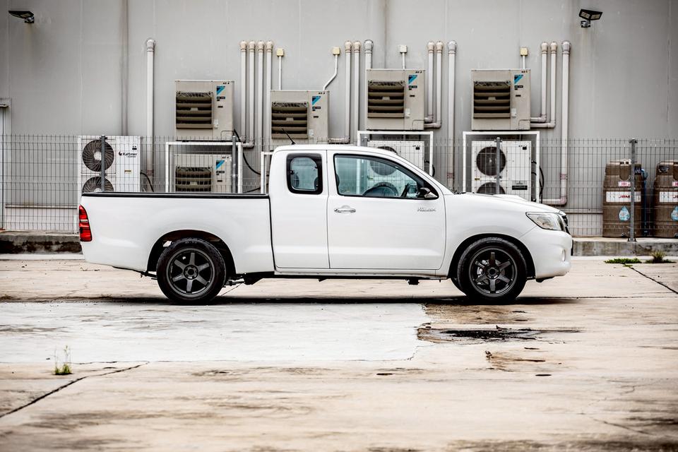 Toyota Vigo Champ SmartCab 2.5E ดีเซล เกียร์ธรรมดา ปี 2014 สีขาว