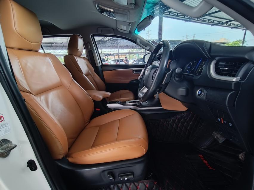 รถยนต์มือสองสภาพพร้อมใช้งาน 10