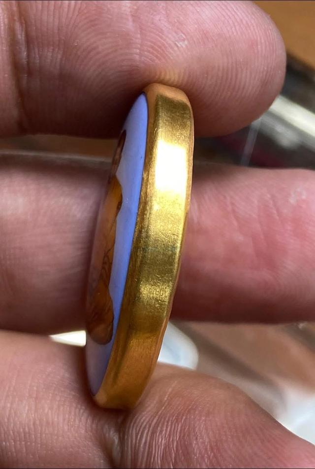 	ล็อกเก็ตดวงเศรษฐีหลวงปู่มหาศิลา สิริจันโท 3