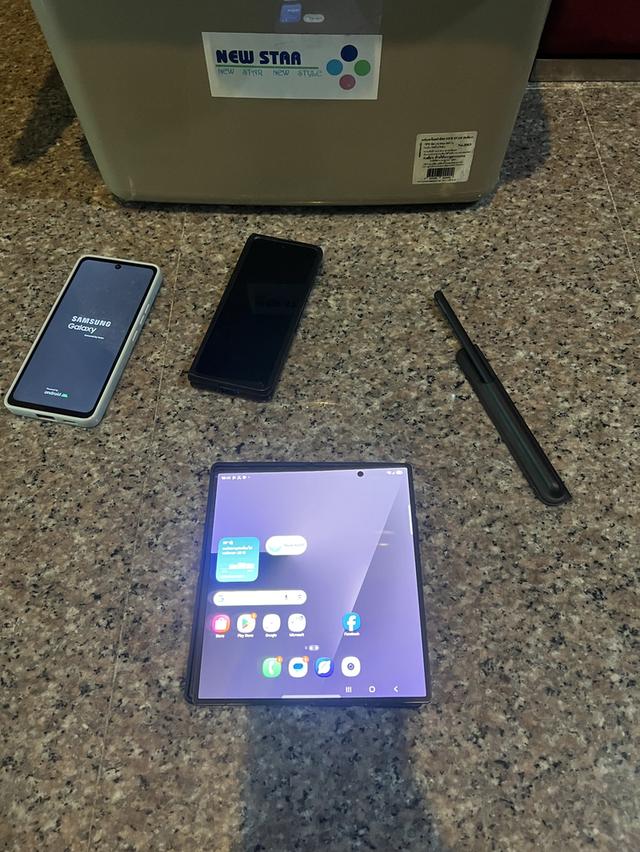 ขายSamsungFold7สีJet Black256กิ๊กสูนTrueใช้งานดีถูกมาหหหจอสวยกริปๆ