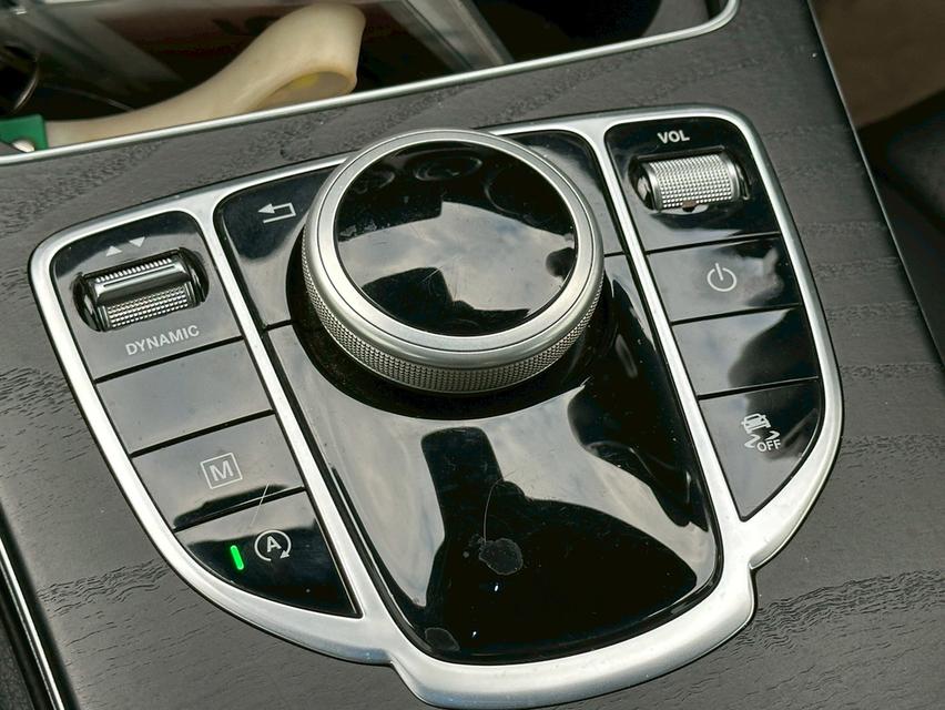 Benz Glc250d 4Matic ปี15 9