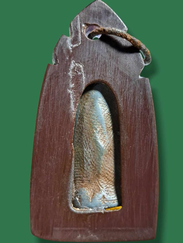 พระรอด เปิดให้บูชาจ้า 3