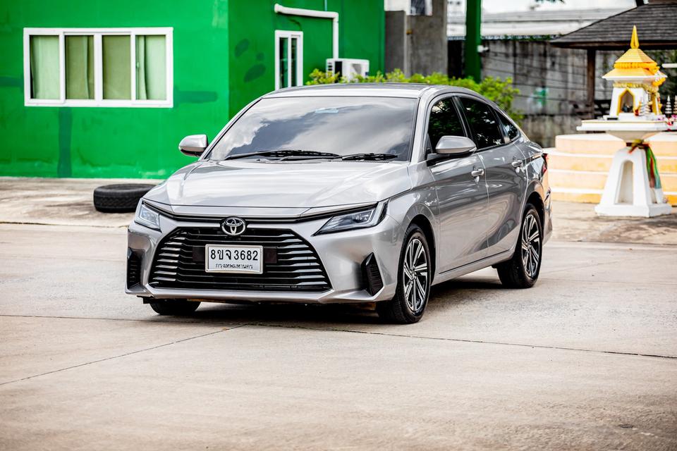 Toyota Yaris Ativ 1.2Smart ปี24