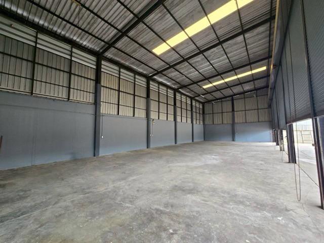 ให้เช่าโกดังพร้อมออฟฟิศ พื้นที่โกดัง 550 ตรม พร้อมลานจอดรถได้หลายคัน อำเภอบางเลน นครปฐม 4