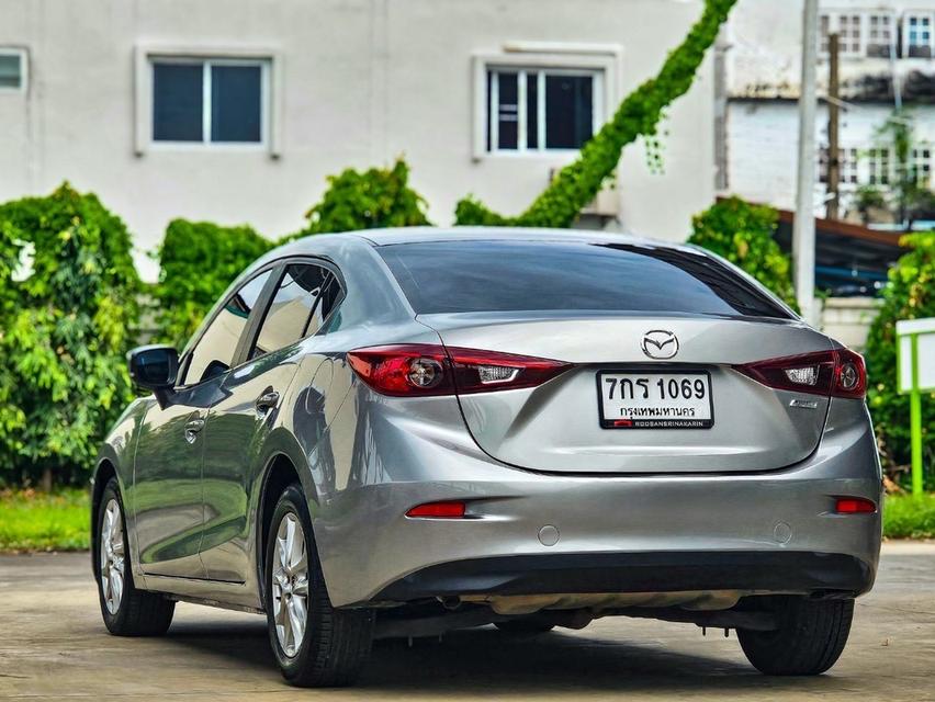 Mazda3 10