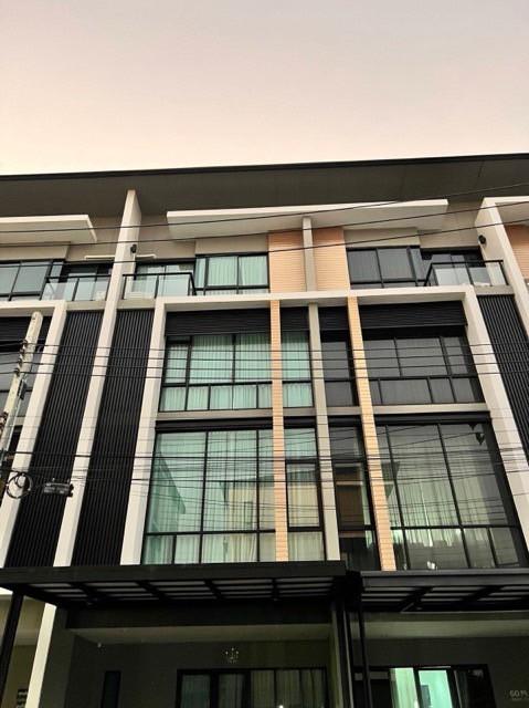 ให้เช่าโฮมออฟฟิศ  4 ชั้น โครงการ Premium Place เกษตร-นวมินทร์ ติดถนนสุคนธสวัสดิ์ เหมาะทำสำนักงาน คลินิกทันตกรรมหรือคลินิกเสริมความงาม 2