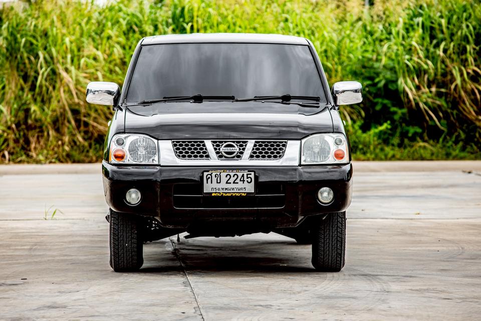 Nissan FORNTIER DOUBBLECAB 3.0 ZDI เกียร์ธรรมดา สีดำ ปี 2004