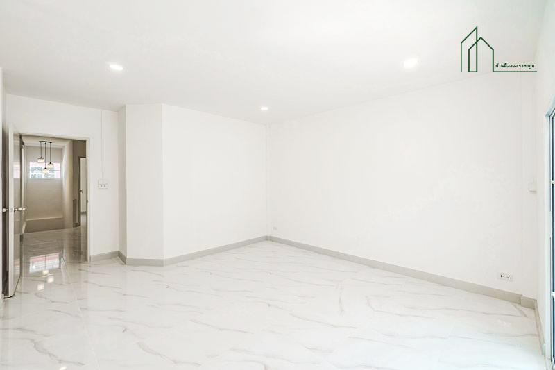 ทาวน์เฮ้าส์หมู่บ้านมนวดี วัดลาดปลาดุก รีโนเวทพร้อมอยู่ 12