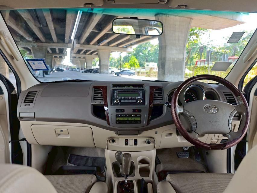 Toyota Fortuner 3.0 V Exclusive 4WD AT ปี 2007 รถสวย พร้อมใช้ 10