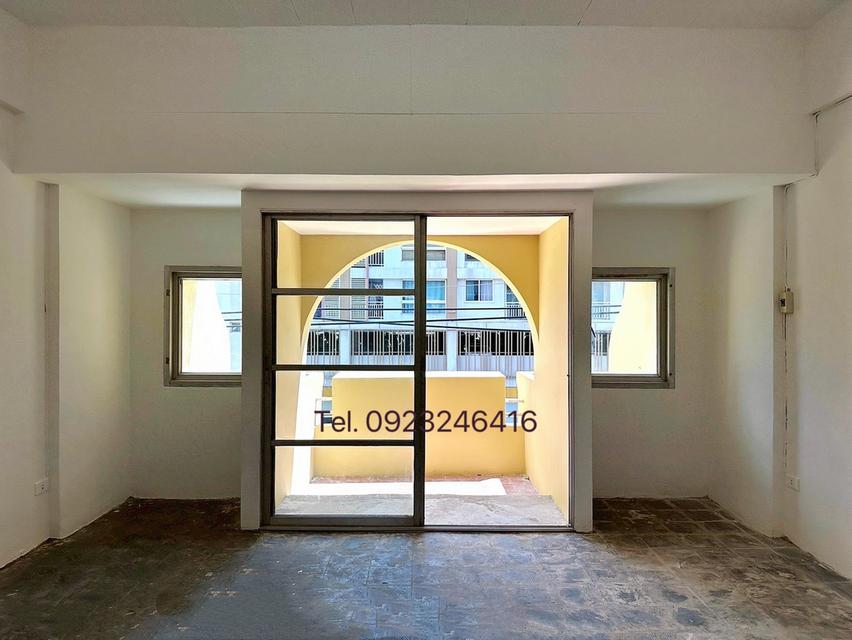 ขายด่วน!!! ตึกแถว 4 ชั้นครึ่ง ติดถนนบอนด์สตรีท เมืองทองธานี 7