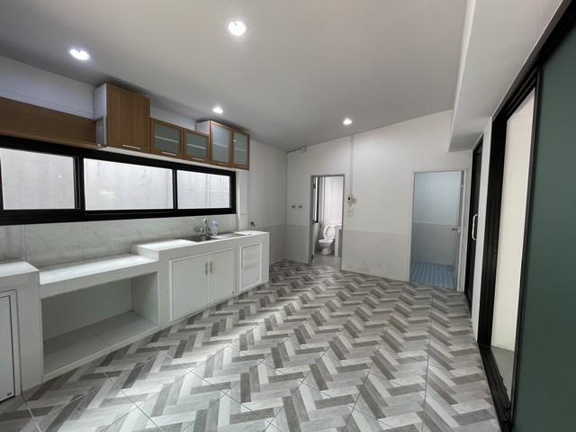 ด่วนกลับมาว่าง ให้เช่า หมู่บ้าน ต.รวมโชค โชคชัย 4 ซอย 56 ลาดพร้าว ลาดพร้าววังหิน ใกล้MRTโชคชัย 4 เลียบด่วน เหมาสำหรับพักอาศัย รับออฟฟิศนามบุคคลเท่านั้ 16