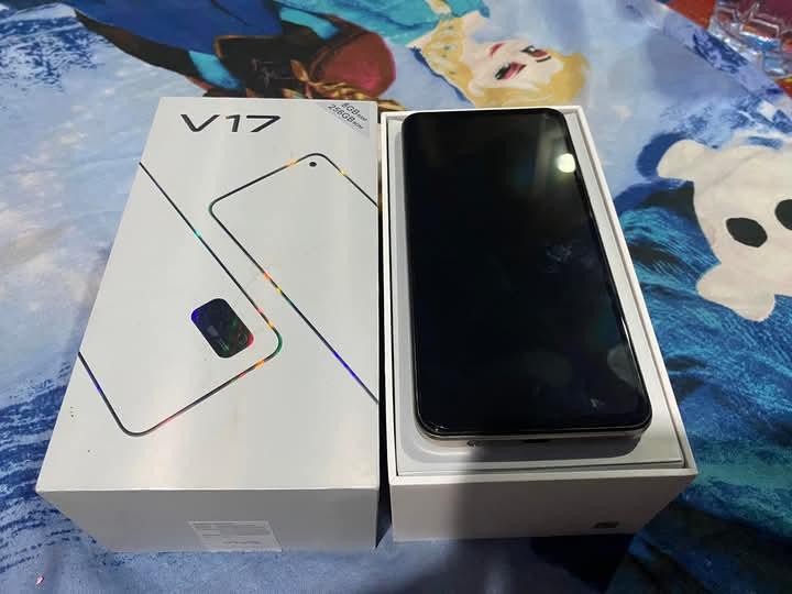 ขาย Vivo V17 ใช้งานน้อยมาก