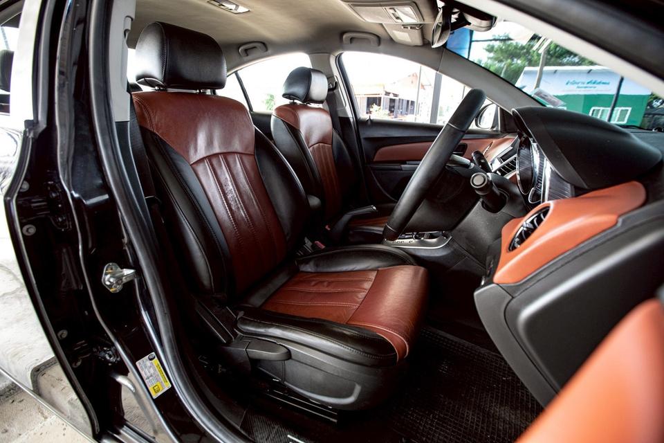 CHEVROLET CRUZE 1.8 LTZ ปี 2012 สีดำ  12