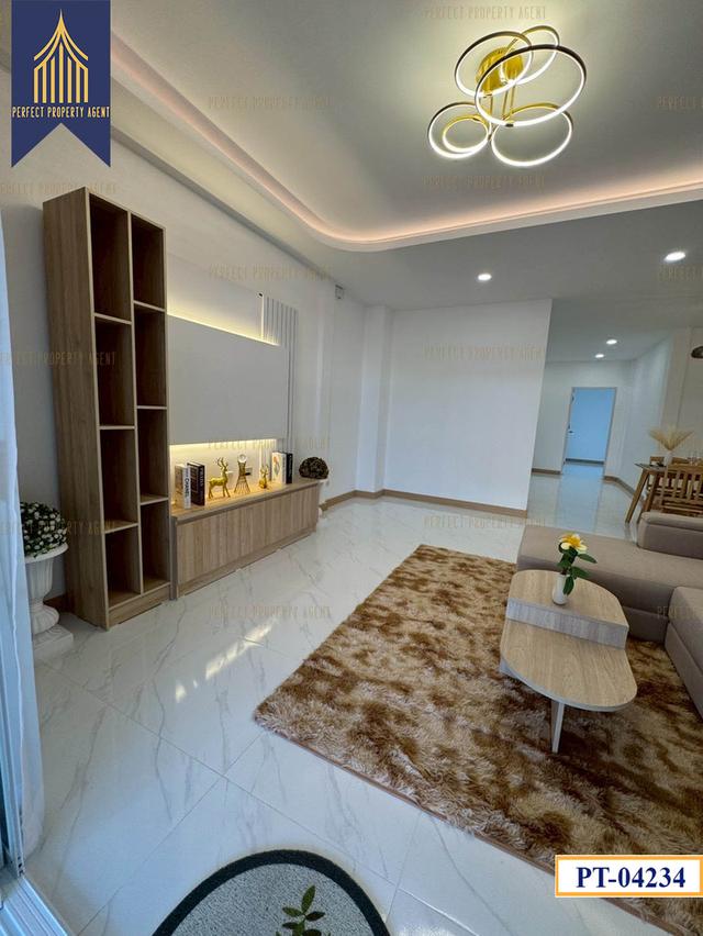 ขาย บ้านร่มทิพย์ หทัยราษฎร์ 33 มีเนื้อที่ข้างบ้าน แถมแอร์ เฟอร์นิเจอร์ บ้านอยู่ถนนเมน คลองสามวา บางชัน 5