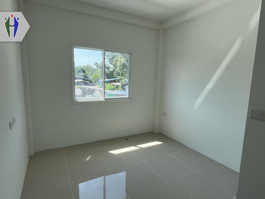 บ้านทาวน์เฮาส์สองชั้น ให้เช่า เขาน้อย-เนินพลับหวาน หลังมุม 7