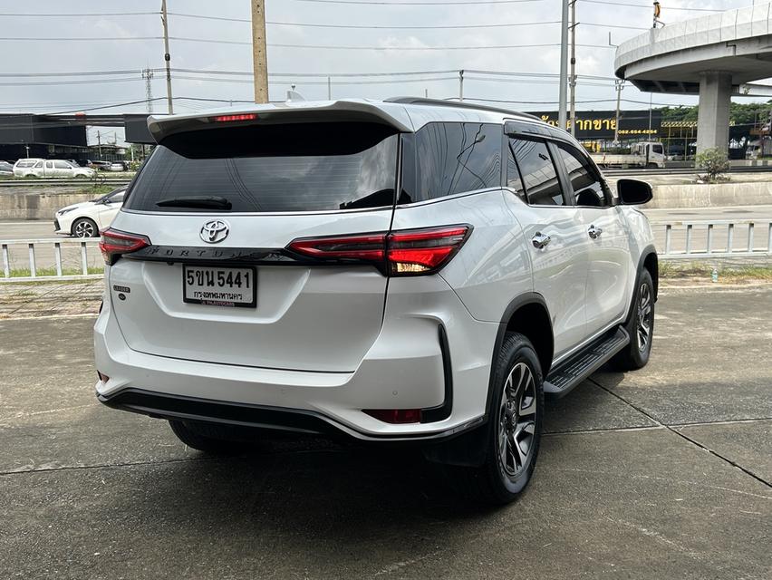 TOYOTA FORTUNER 2.4 LEADER AT ปี 2023 รถมือสอง ราคา 945,000 บาท รูปที่ 11